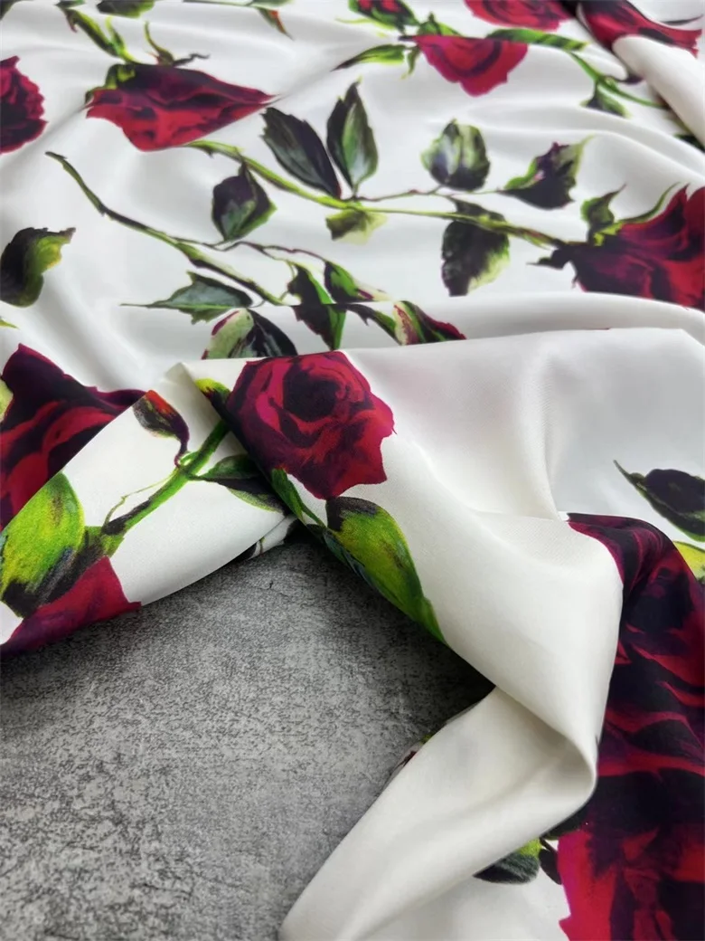 2023 New White Bottom Red Rose Silk Elastic Crepe De Chine Fabric Half Skirt Shirt Dress Fabric for Sewing Clothing Fashion