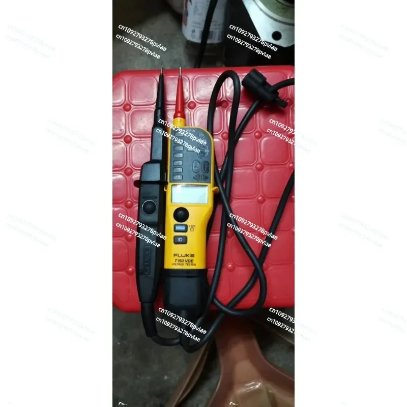 

T150, almost new in quality multimeter T150, good quality, test voltage AC DC, resistance, on-off