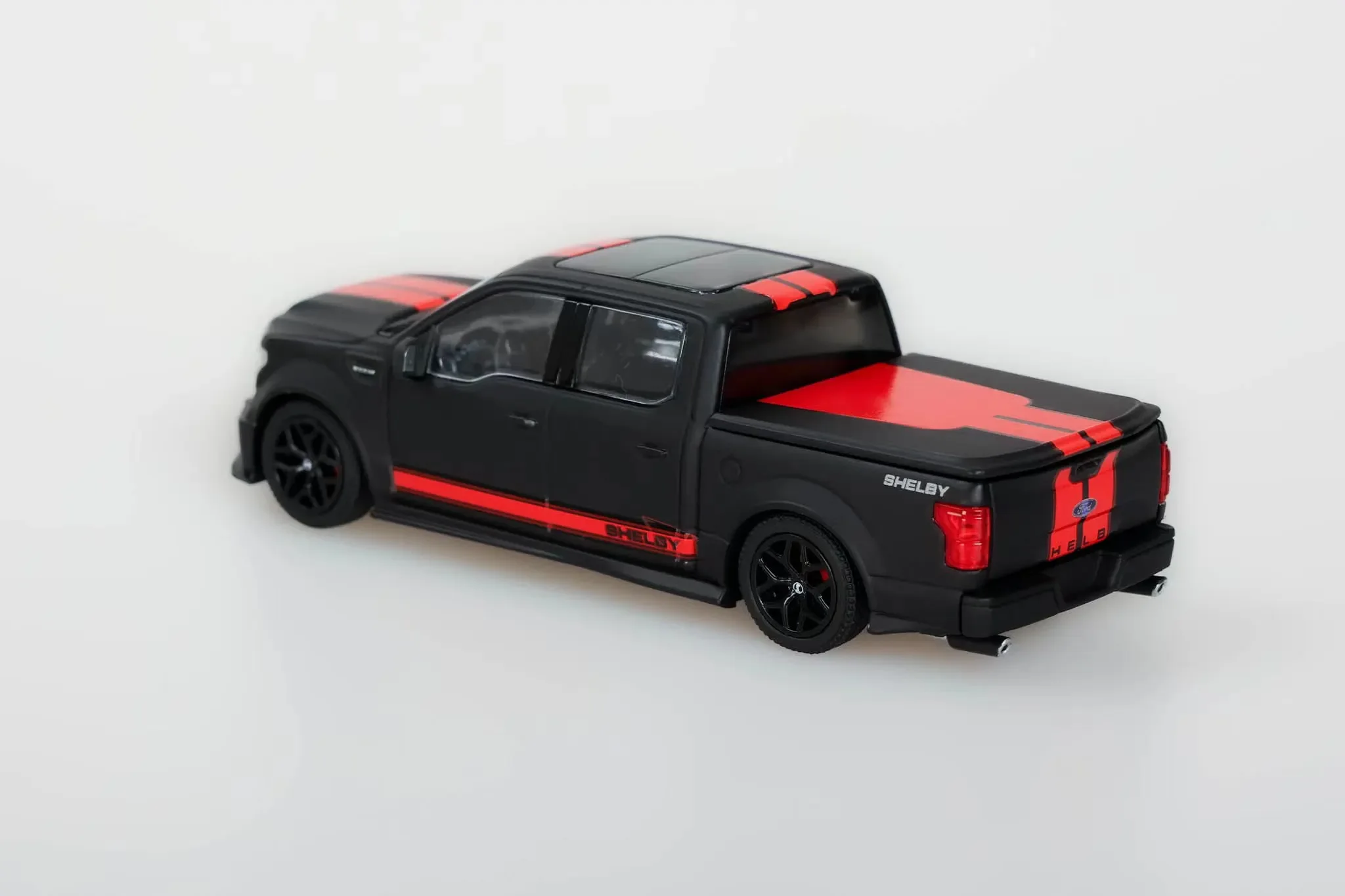 Funny Model 1:64 Shelby F150 red Black SIlver limited499 Model Car