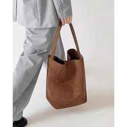 2023 New Trendy secchio di grande capacità borsa grande Tote Bag borsa a tracolla portatile per pendolarismo semplice e Versatile di fascia alta per le donne