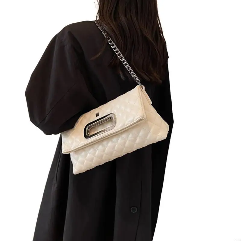 

Стильная и практичная сумка через плечо. Универсальная и модная сумка через плечо. Модный дизайн подчеркнет ваш индивидуальный