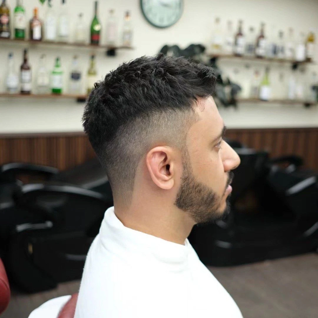 VGR Electric Shaver Beard Trimmer Waterproof Razor Professional Shaving Machine Bald Head Trimmer Razors for Men V-357