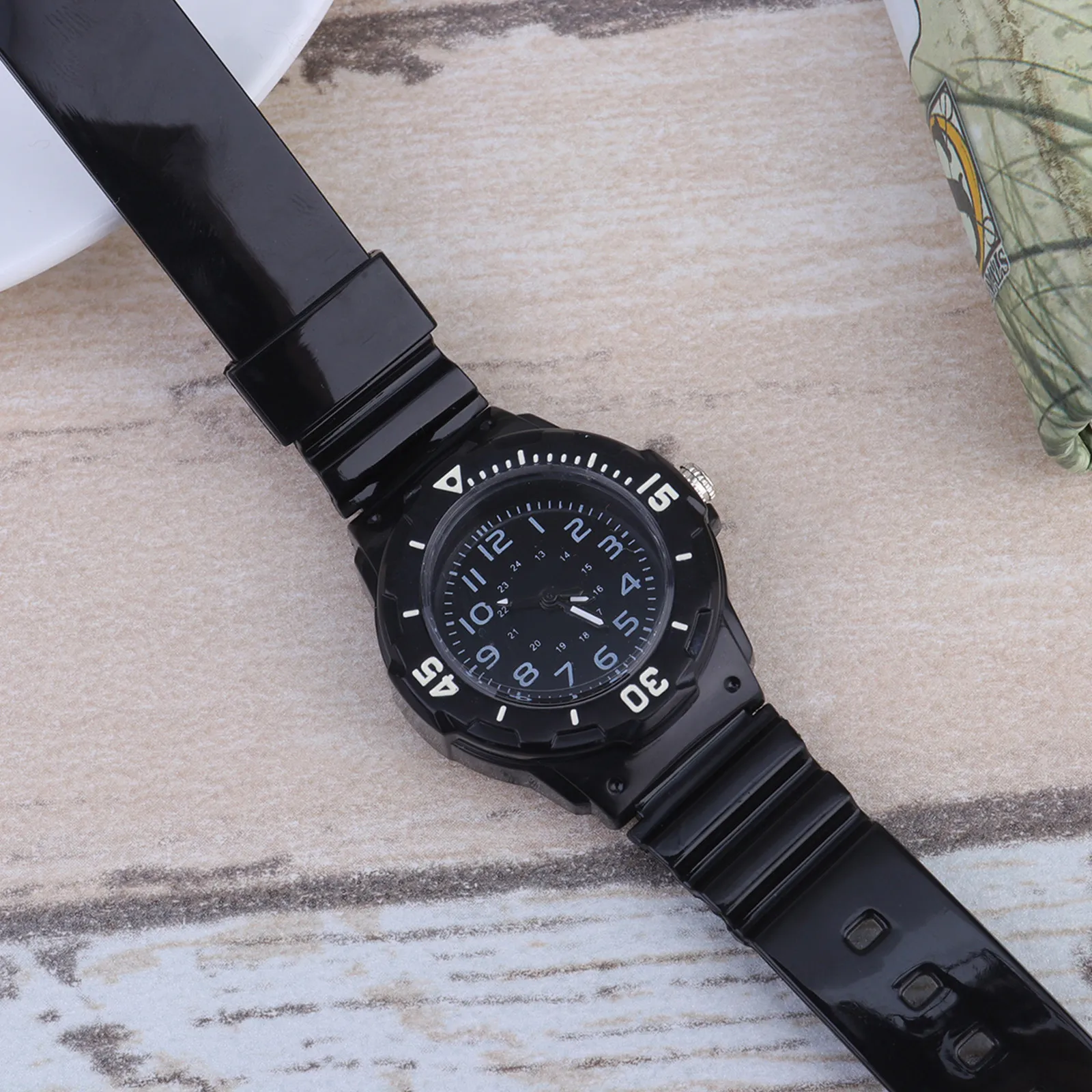 Kids Quartz Watch Silicone Band Arabic Numerals for Children Precise Timekeeping Comfortable Wristwatch Black