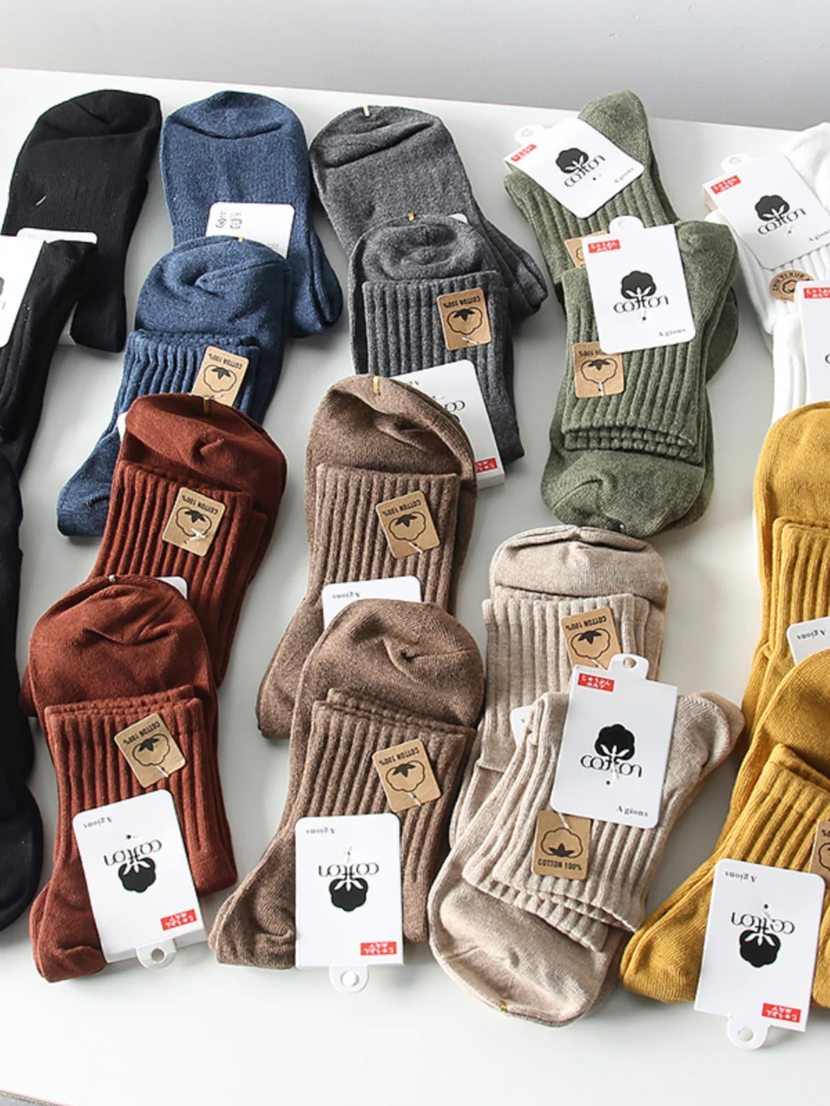 Cotton Breathable Couple Style Mid-Calf Sports Socks Unisex Simple Design Sweat Absorbent Pure Color Casual High Elasticity S...