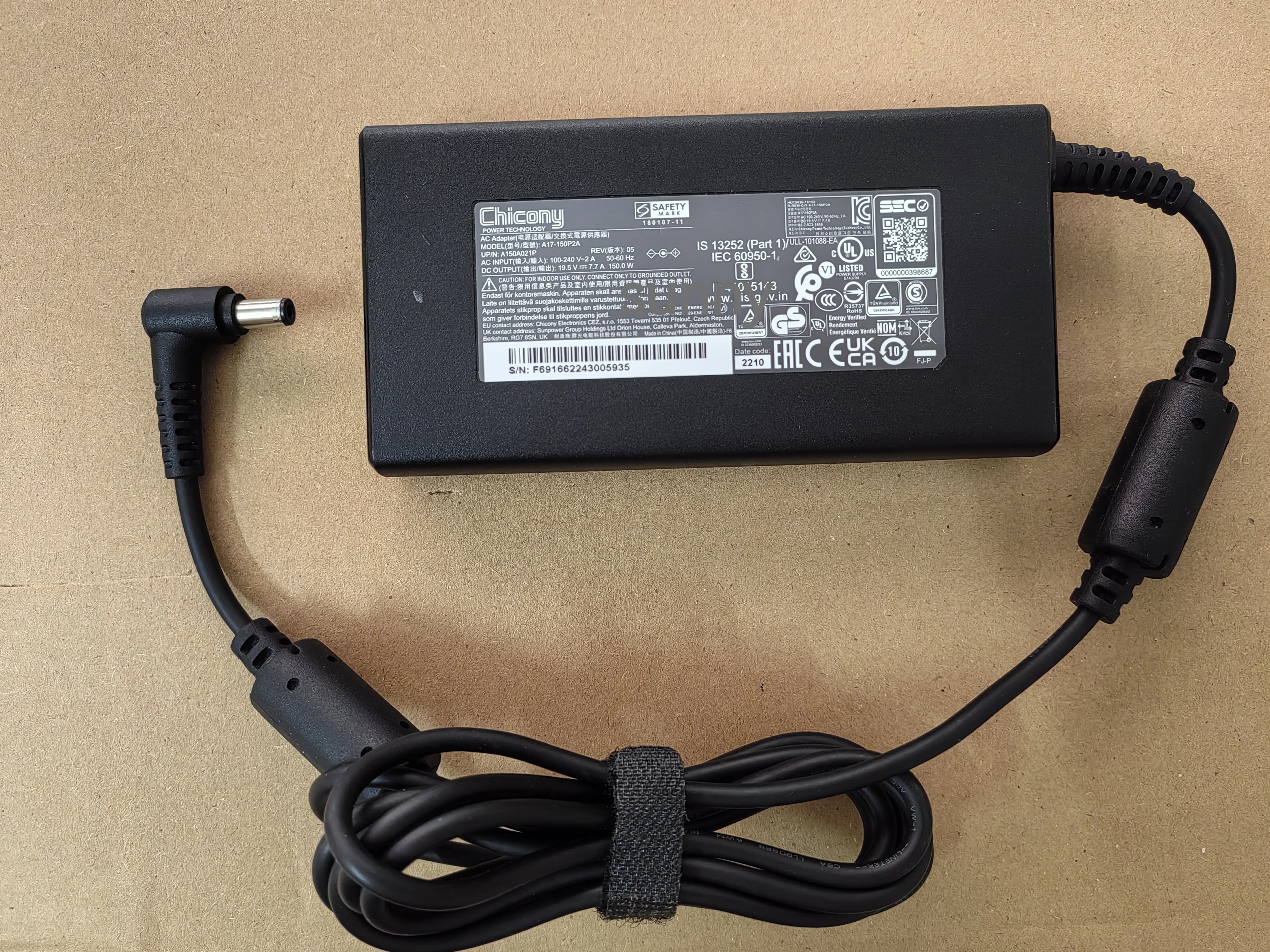 

OEM Chicony 19,5 В 7,7 А A17-150P2A 5,5 мм 150 Вт адаптер переменного тока для System76 Gazelle (gaze16) i7-11800H RTX3050/RTX3050Ti оригинал