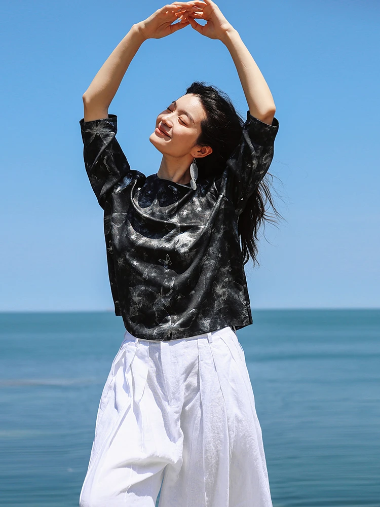 

Новая китайская шелковая блузка Blossom из серии Bla White с 435 изящными узорами и блестящими деталями