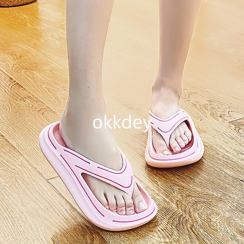 2023 Mew In Spring Summer Flip Flops Men Round Toe Shoes Anti Slip Beach Platform Breathable Massage Sandals Men Jelly Slippers