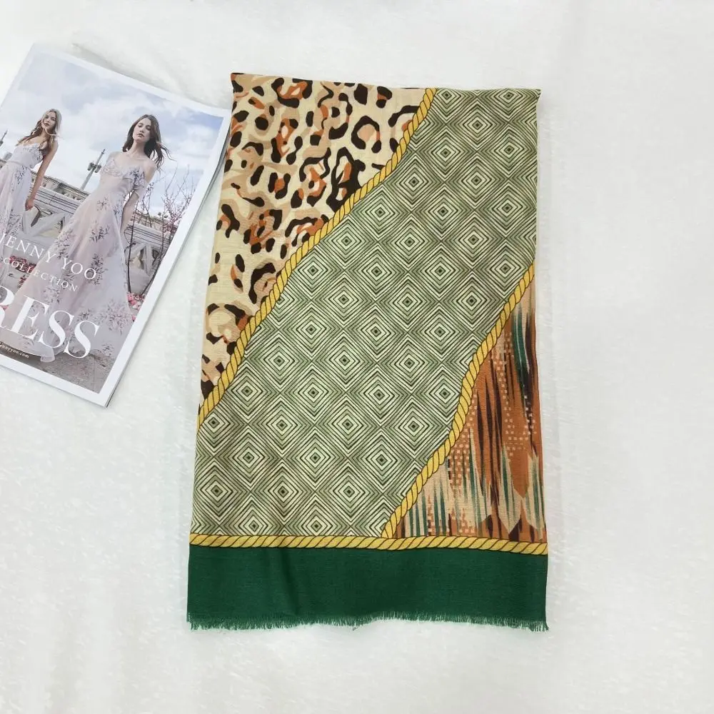 

Fashion Printing Women Scarf Cotton Linen Fabric Warmth Floral Printed Shawl Lightweight Versatile Warm Shawl Summer Season
