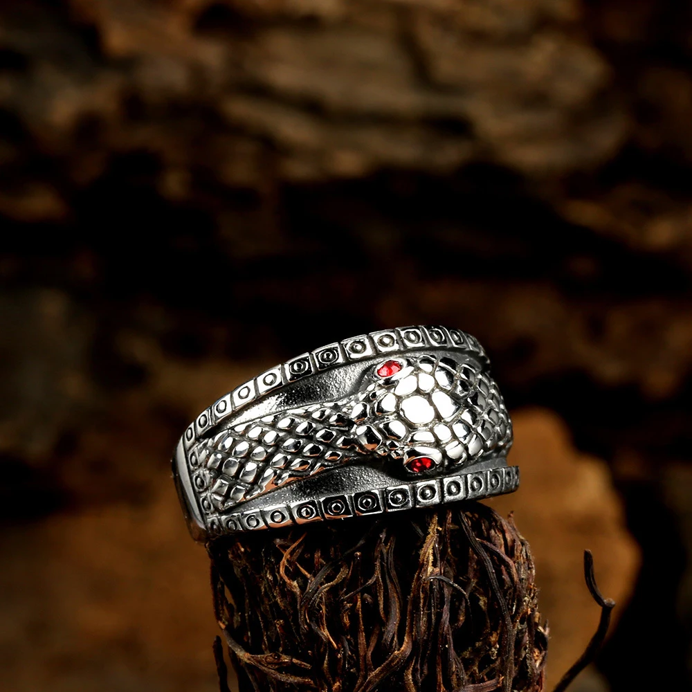 Fashion Punk Red Stone Snake Ring Stainless Steel Character Men and Women Animal Ring Retro Amulet Jewelry Gift Wholesale