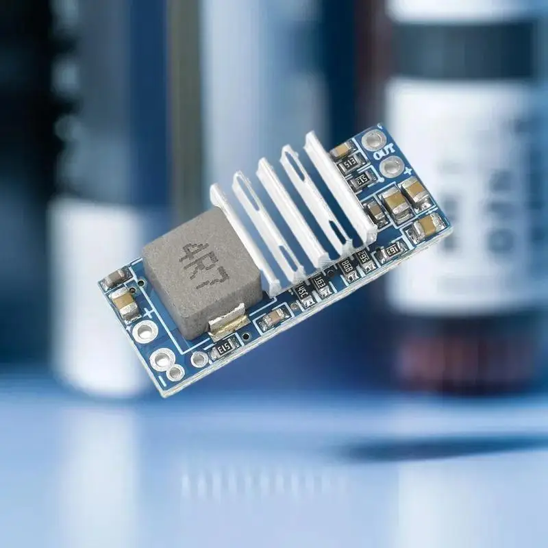 Moduł podwyższający napięcie DC-DC Mini 6A z konwerterem podwyższającym napięcie 3.3V 5V 9V 12V do dronów