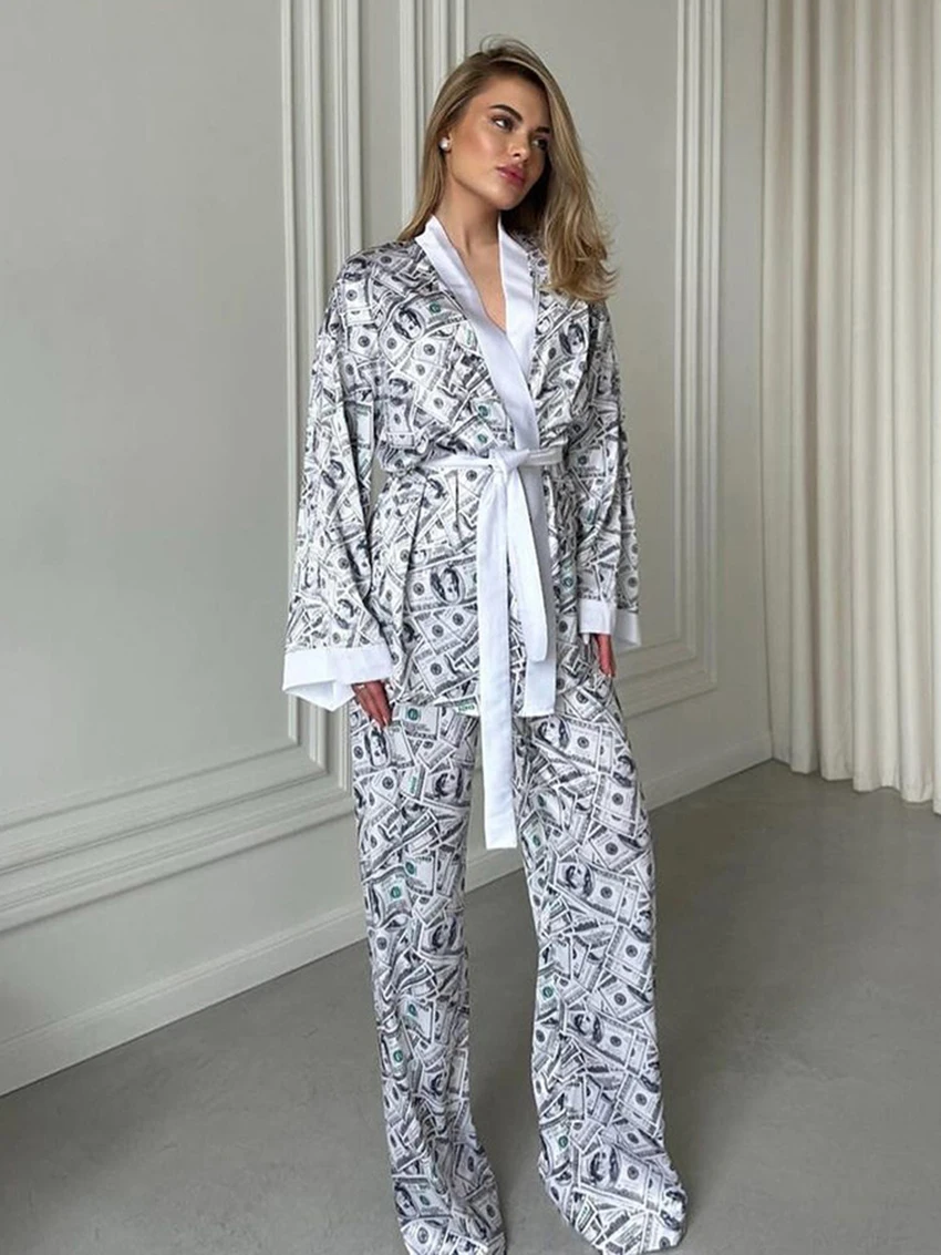 

Marthaqiqi Fashion Female Nightwear Suit Sexy V-Neck Pajama Long Sleeve Nightie Lace Up Pyjamas Pants Printing Women Pijamas Set