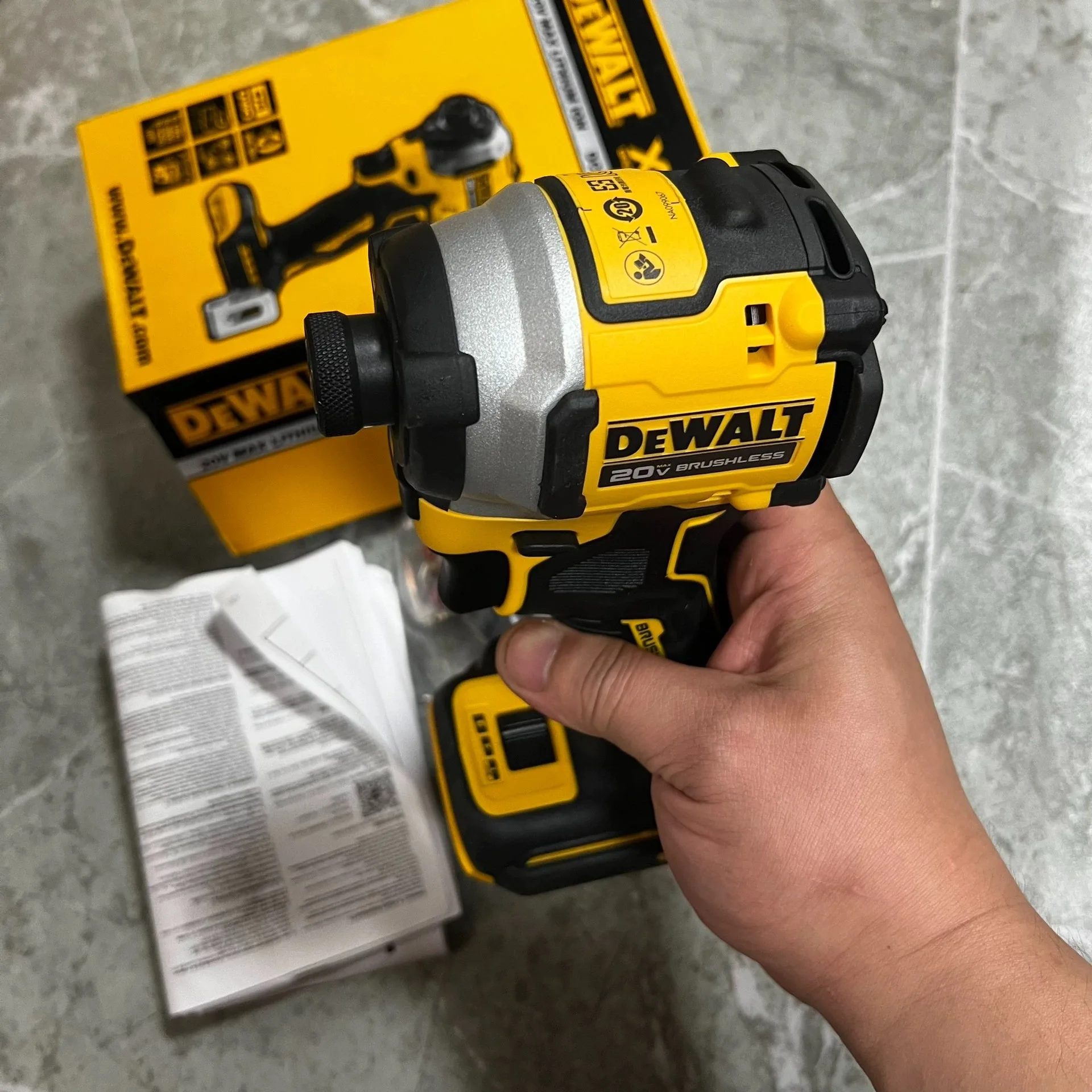 DEWALT DCF850 1/4in Brushless Cordless 3-Speed Impact Driver 20V Lithium Power Tools 3250RPM 3800IPM 205NM Bare Tool