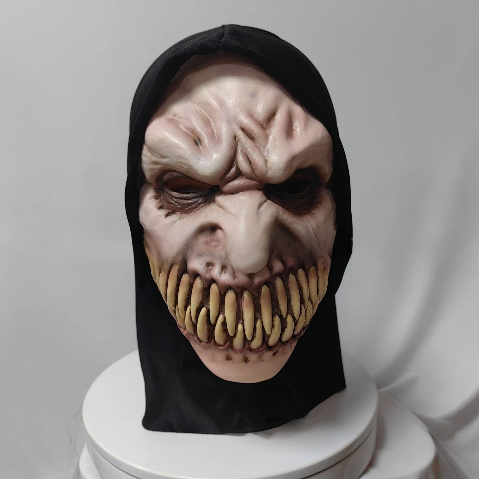 Maska Diabła Uśmiechniętego Lateksowa Maska Nakrycie Głowy Straszny Nawiedzony Dom Dowcip Halloween Party Cosplay Kostium Rekwizyty Akcesoria