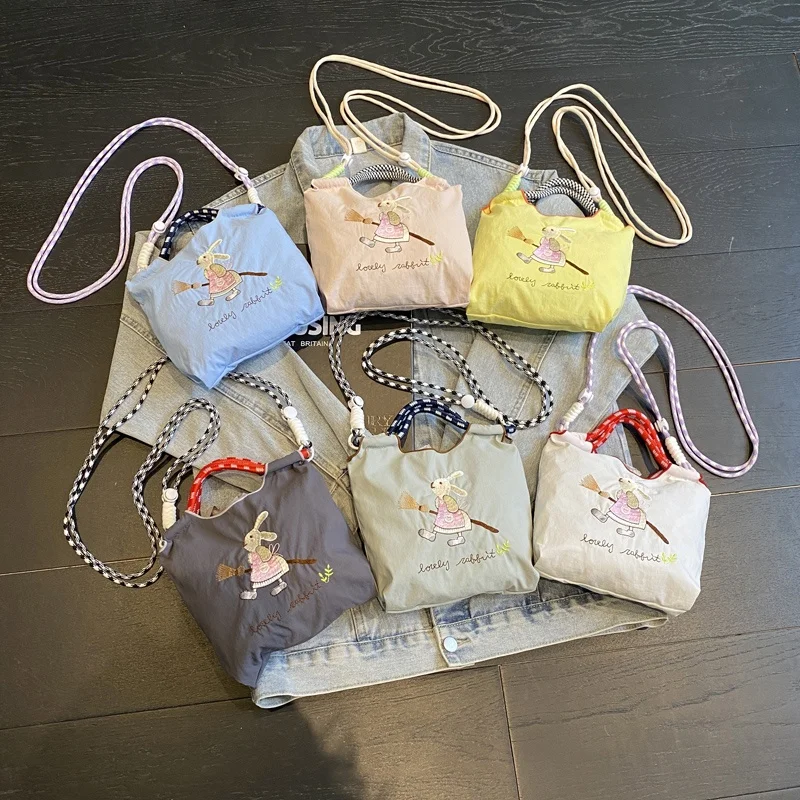 

Корейская сумка через плечо с вышивкой, легкая милая женская модная повседневная сумка Buet Ape