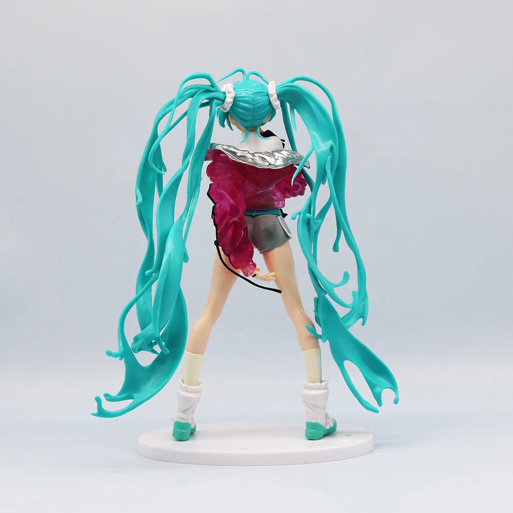 Hatsune miku anime figuras bonito 2d ação e personagens boneca dos desenhos animados ornamentos de mesa modelo presente aniversário das crianças 22cm