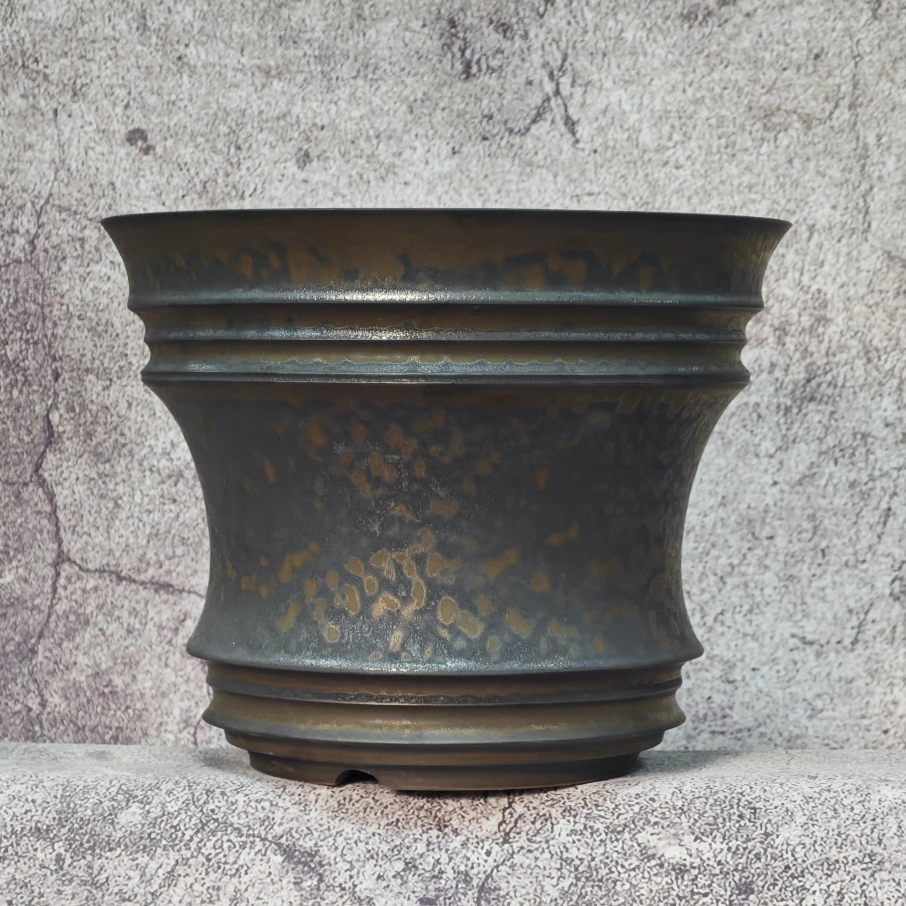 Handmade Black Gold Ceramic Caudex Planter 9.65Inch Height 7.87Inch Width for Desktop Balcony Dioscorea Elephantipes Cactus Agav