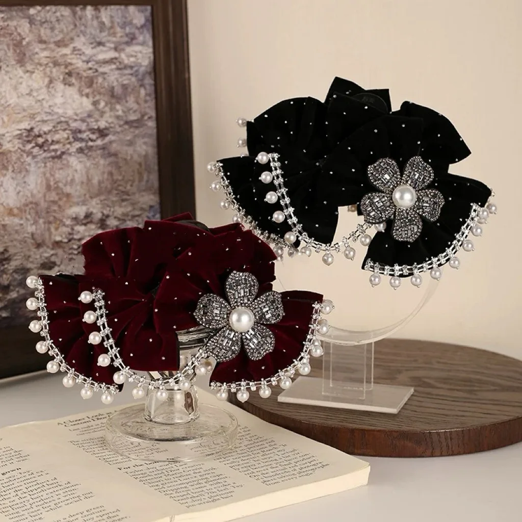

Модная бархатная тканевая заколка для волос, трендовые заколки для волос со стразами, цветок, жемчужная заколка, повязка на голову для женщин, корейские трендовые аксессуары для волос