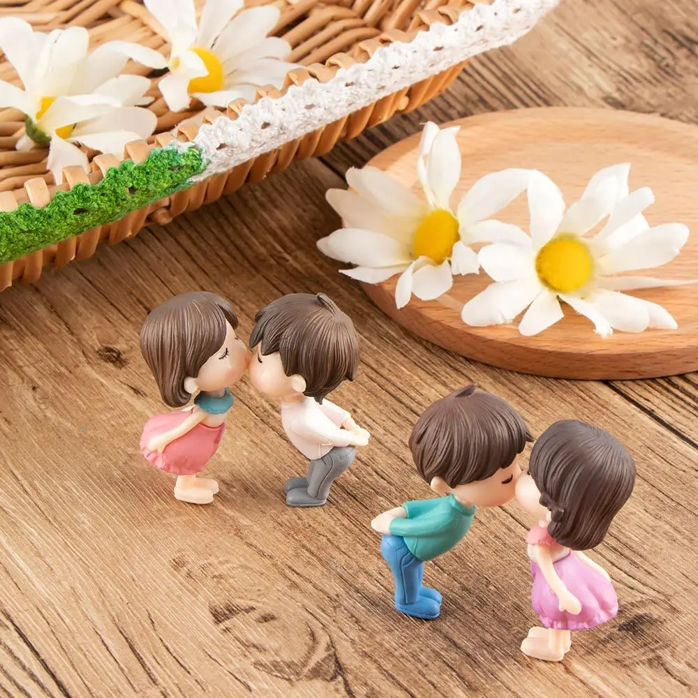 Decoration Character Doll Couple Lover Home Decor Garden Figurines Decoration Sweet Lovers Micro Landscape Kiss Couples