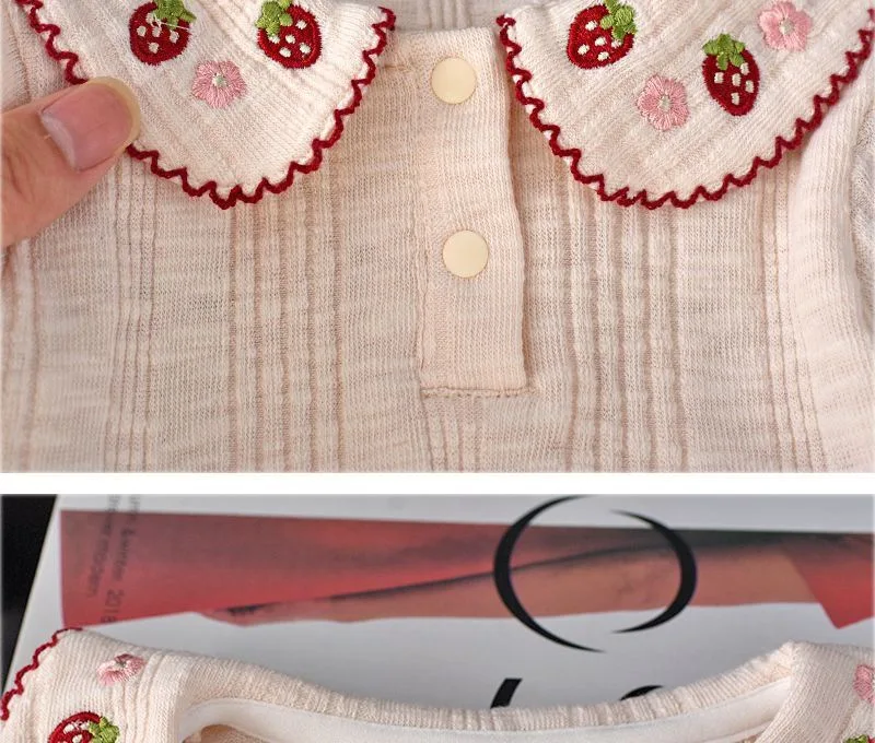 Koreanisches Mädchen-Basisshirt für Frühling und Herbst, langärmelig für junge Mädchen. Stilvolles Kinder-Shirt mit Cartoon-Erdbeer-Motiv. – Detail 6