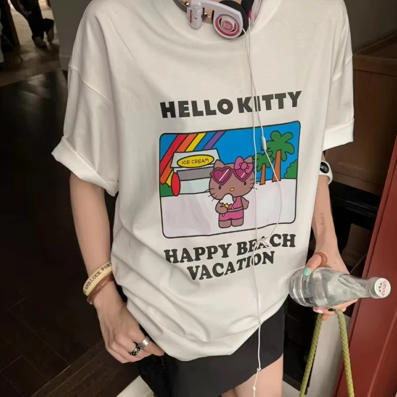 

Лето 2025 г. Корейская мода Hello Kitty в праздничном стиле с принтом, свободная цветная американская повседневная свободная футболка с коротким рукавом для девочек