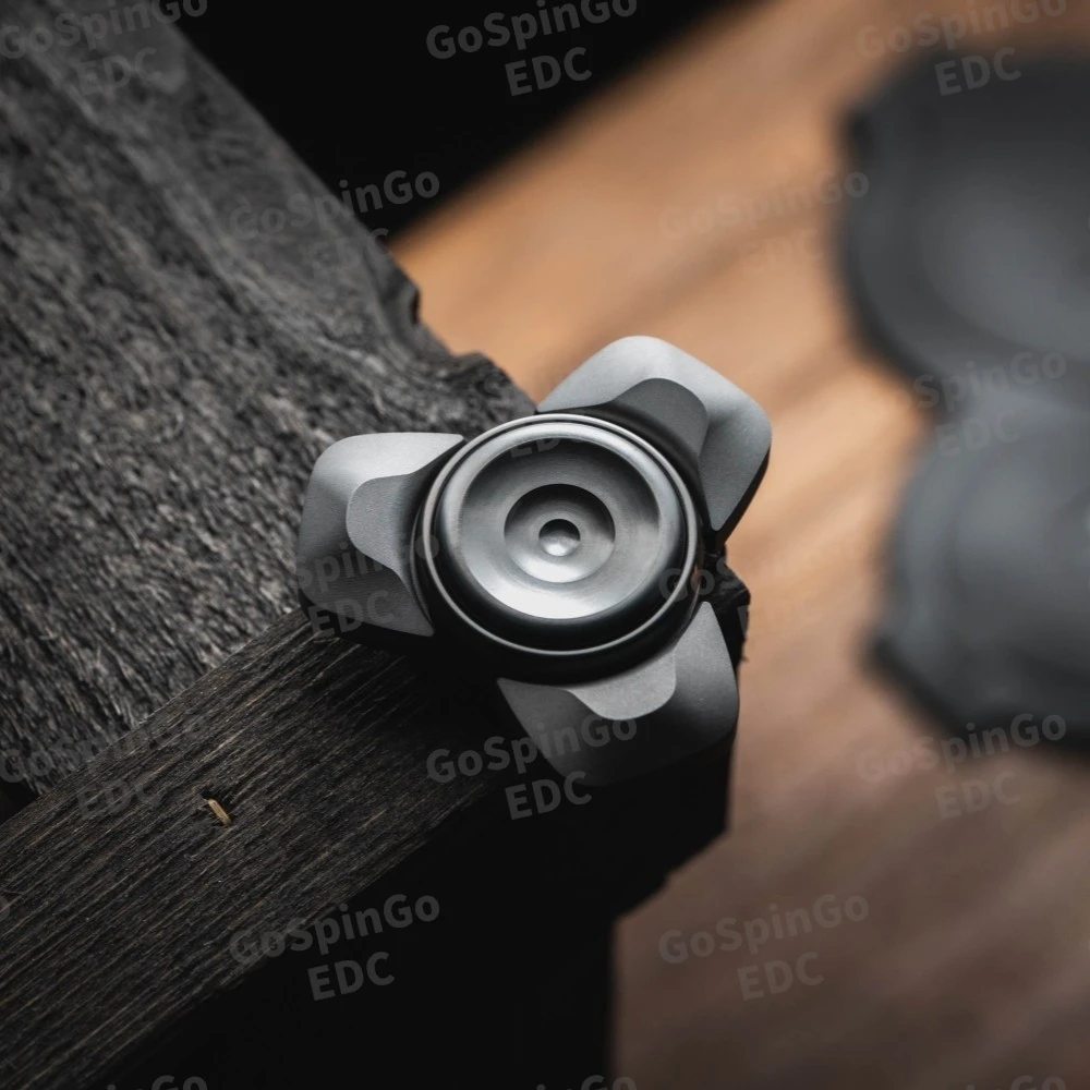 بلاك توب ووركس EDC سبينر فيدجيت بتصميم النهر تحت الأرض من الفولاذ المقاوم للصدأ، إكسسوارات مكتبية، أدوات تخفيف القلق، جيروسكوب