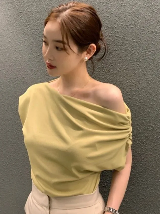 

Шикарная летняя футболка свободного покроя с открытыми плечами, цветная верхняя часть ор Све для женщин, повседневная мода нестандартного дизайна