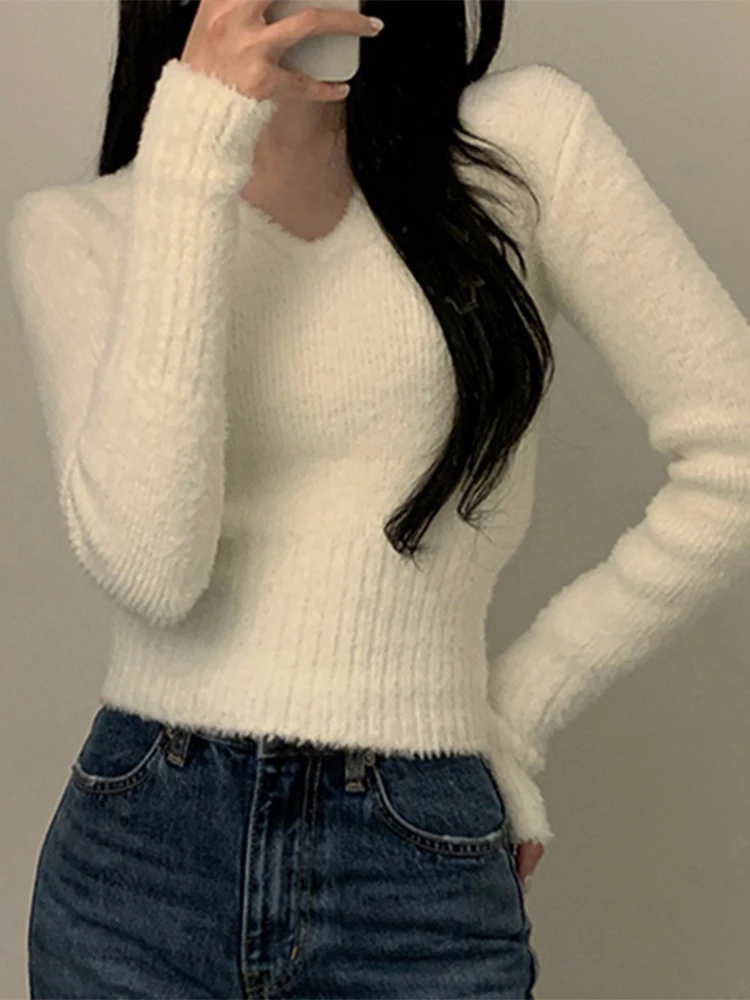 

White Sweater Women Autumn Winter Long Sleeve Pullover Sweaters Female Korean Elegant Soft Warm Knitted Crop Tops Slim Jumper