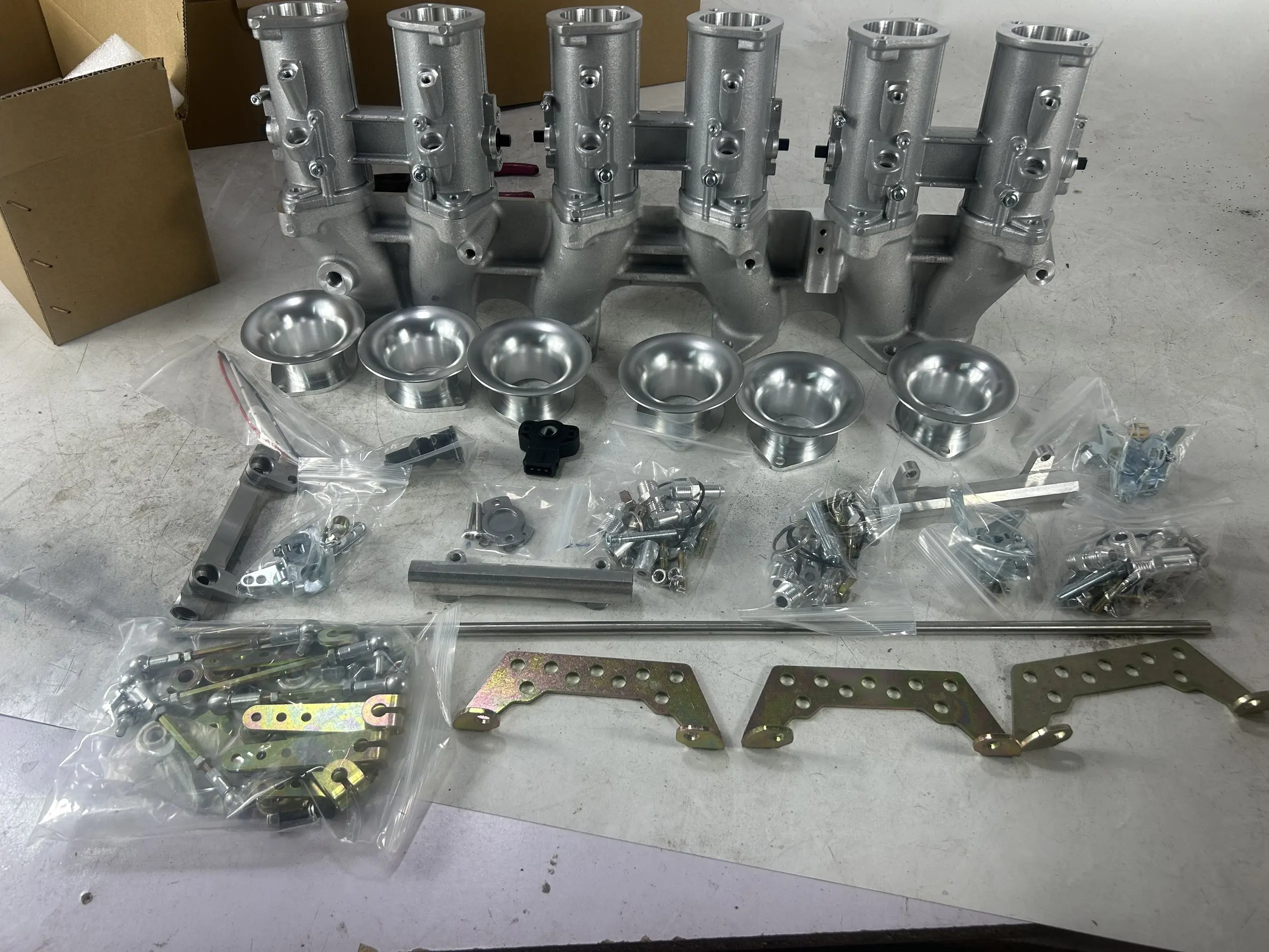 SherryBerg 40mm BORE Fuel Injection for Datsun 240Z 260Z 280Z S30 Nissan Fairlady L24 L26 L28 45DCOE Weber Throttle linkage Kit