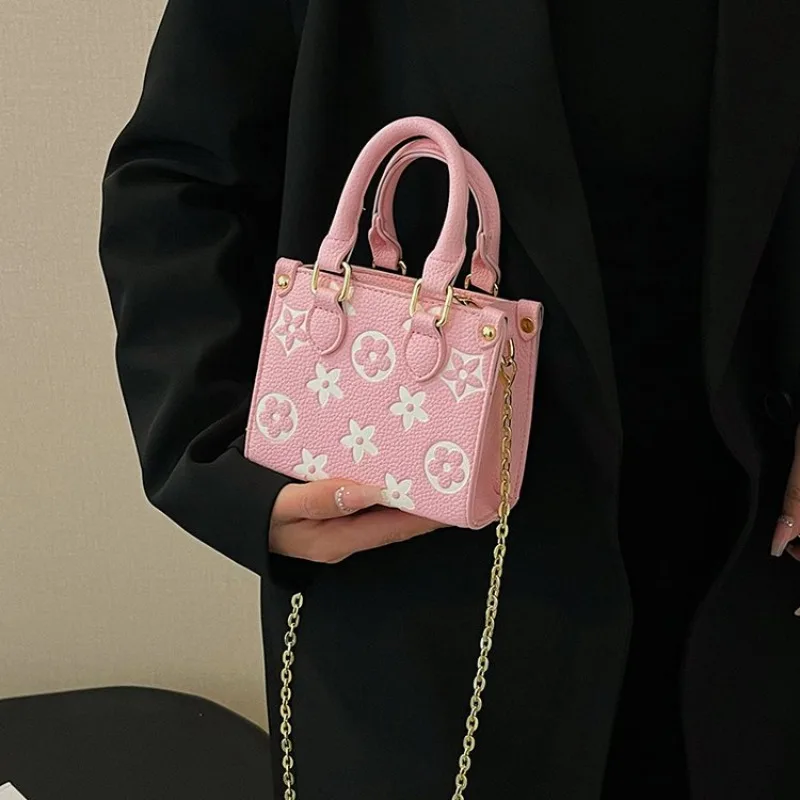 

Luxury Women's Diaper Bag Elegant Crossbody Handbag Minimalist Designer Tote Vintage Leather Solid Color Stylish Bag