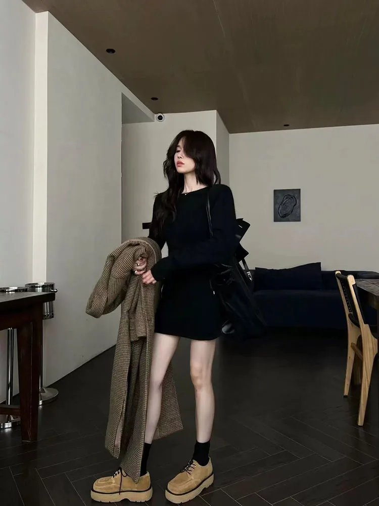 Sexy Backless Knitted Mini Dress Women Y2K Fashion Streetwear Long Sleeve Sweater Dress Korean Elegant All-Match Knit Vestidos