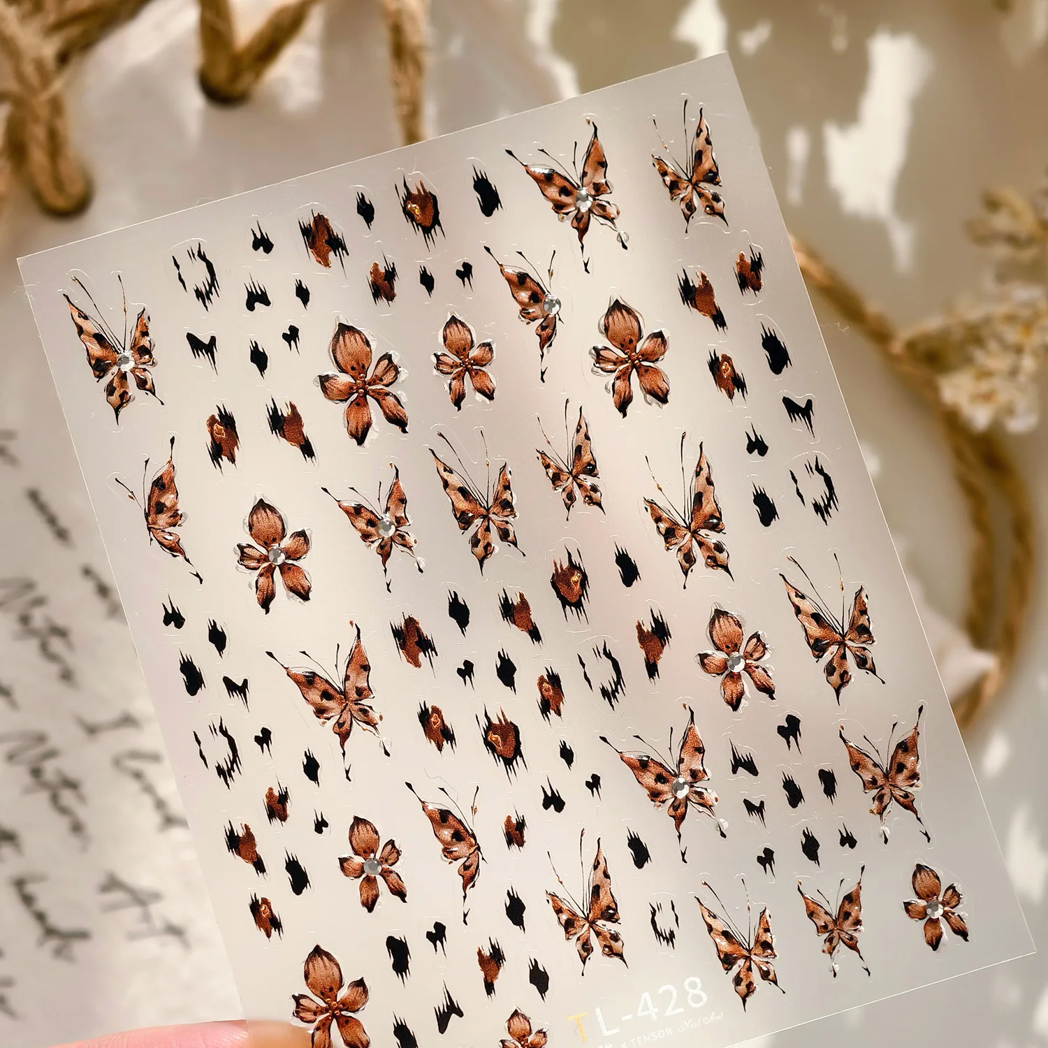 

Осенне-зимние наклейки для ногтей с леопардовым принтом и цветком Майярда, высококачественные бабочки, сделай сам, маникюрные советы, украшения, Рождество