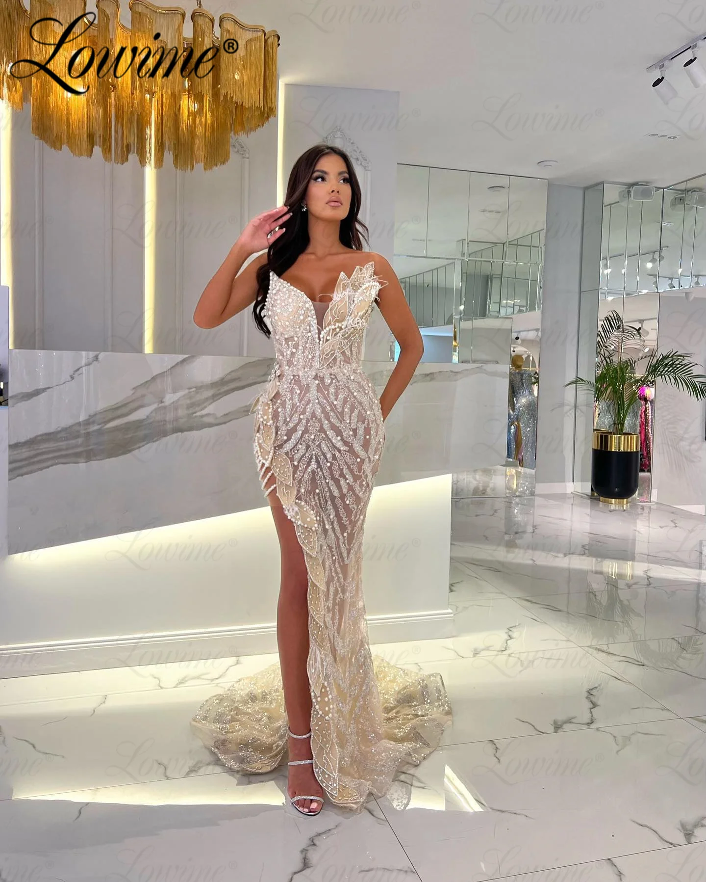 Light Champne Pearl Dress Long Wedding Party Dresses Customized High Slit Feather Mermaid Sexy Prom Dress Arabic Evening Gown