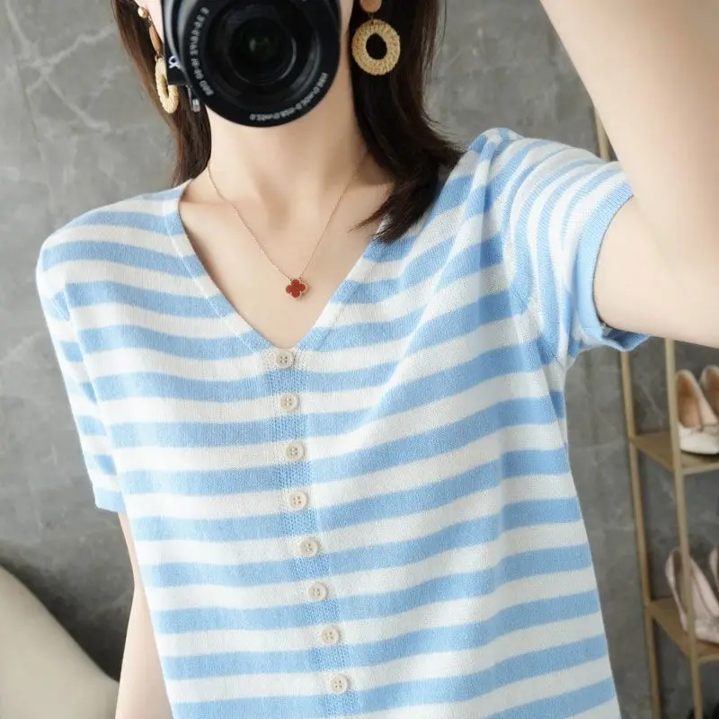 New Striped Pattern Collared Sweater Short Sleeve Female V-Neck Knitted Tops  Ribbed for Summer Women's Clothing Tops Z61
