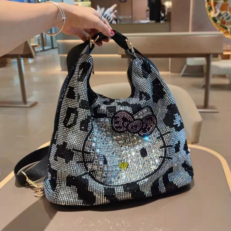 

Сумка Hello Kitty для женщин, роскошная, модная, стильная, элегантная, из натуральной кожи, большая, повседневная, милая, на плечо, для ежедневного использования