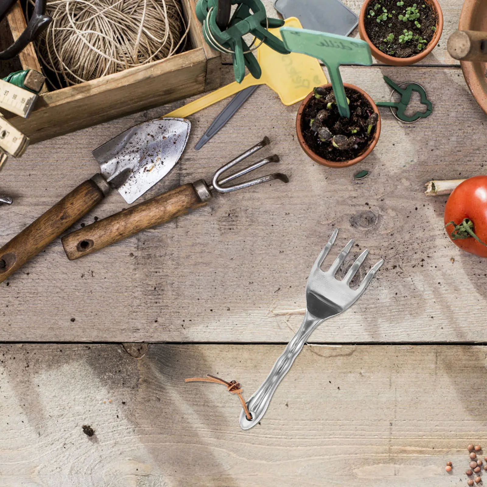 

Small Garden Rake Hand Metal Durable Anti Slip Handle for Excavation Weeding Soil Loosening Hand Cultivator Tool