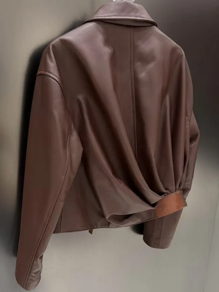 سترة مكتب للسيدات بياقة مقلوبة من الجلد الطبيعي مريحة بلون سادة من جلد الغنم وأكمام طويلة وسحاب ملابس خارجية فضفاضة