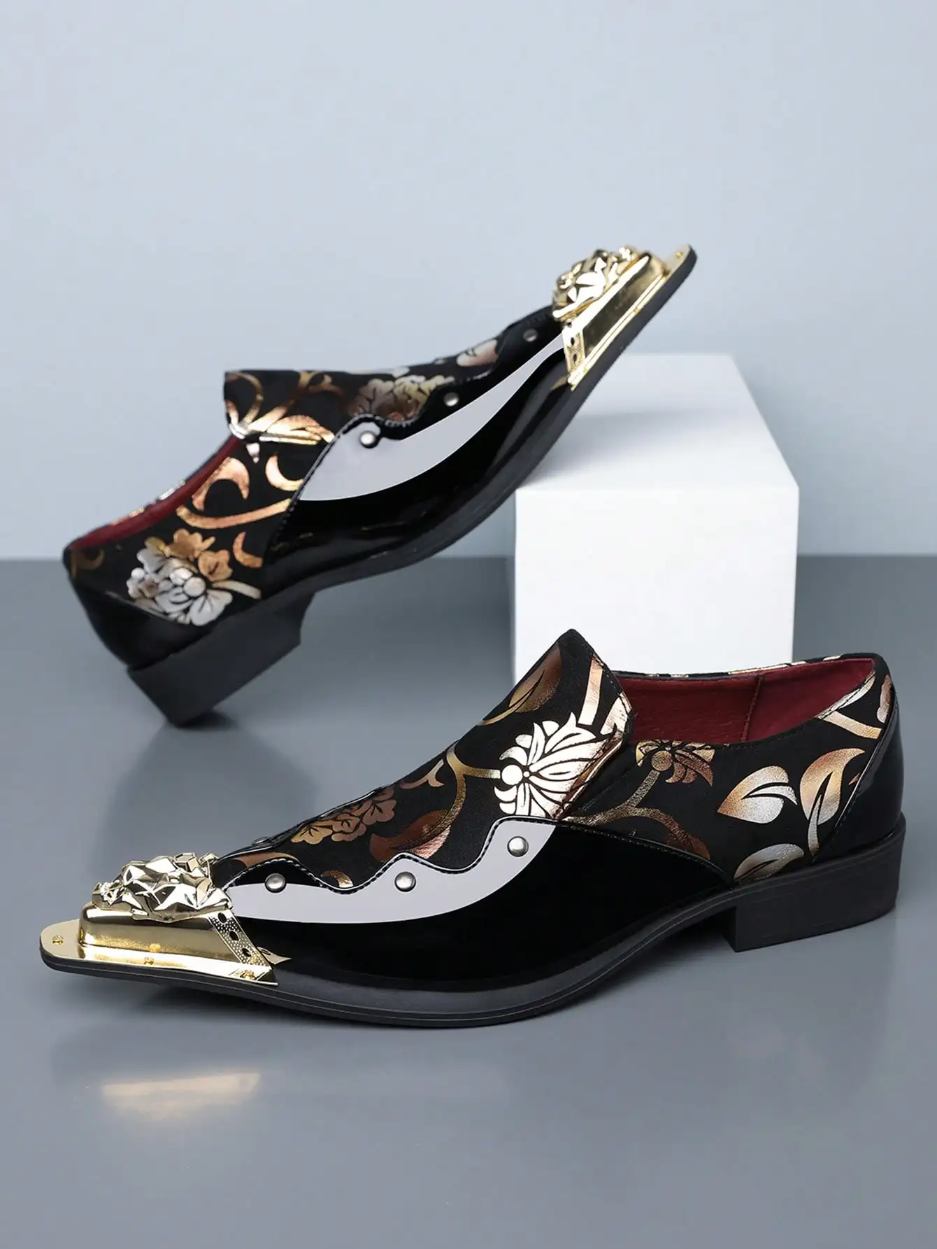 QRLQRL Men Luxury Gold Floral Print Pointed Shoes, Metal Decor Patchwork Formal Party Wedding Banquet Fashion Casual Loafers
