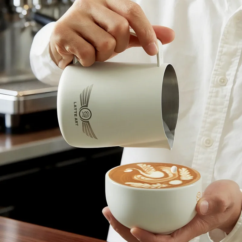 Hero Milk Frothing Pitcher 600Ml Professional Racing Version Pointed Spout Stainless Steel Latte Art For Barista Home Cafe