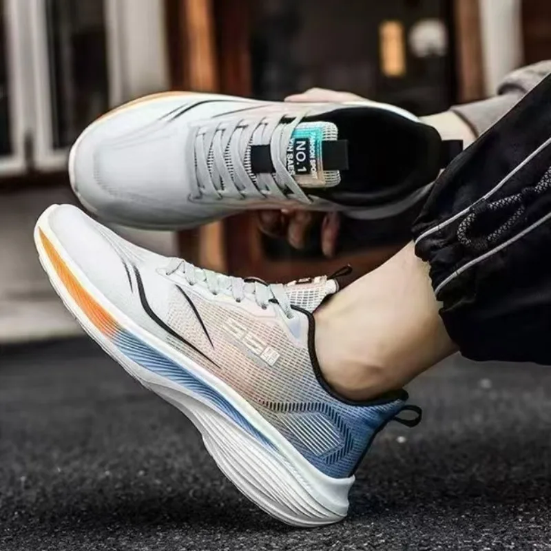 

Мужская спортивная обувь, легкая и удобная, спортивная и обувь для отдыха на шнуровке, весенне-осенняя спортивная обувь 2026 39-47