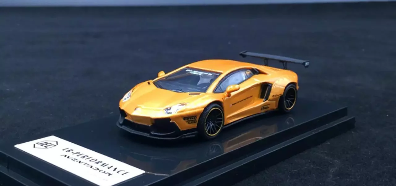 

JEC1/64 Модели Aventador Liberty Walk Pearl Blue Racing Спортивная модель Литая под давлением коллекция