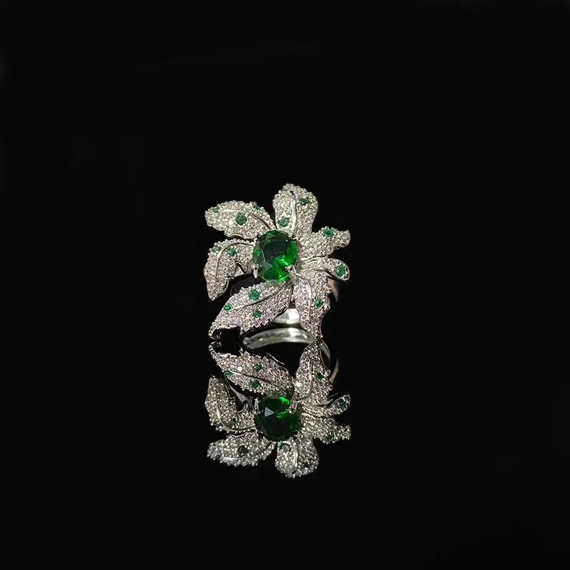 

MDL Moissanite StyleMojito Emerald Flower Ring Rich Woman's Delight Gold Plated Emerald Fishtail Chrysanthemum Zircon Ring