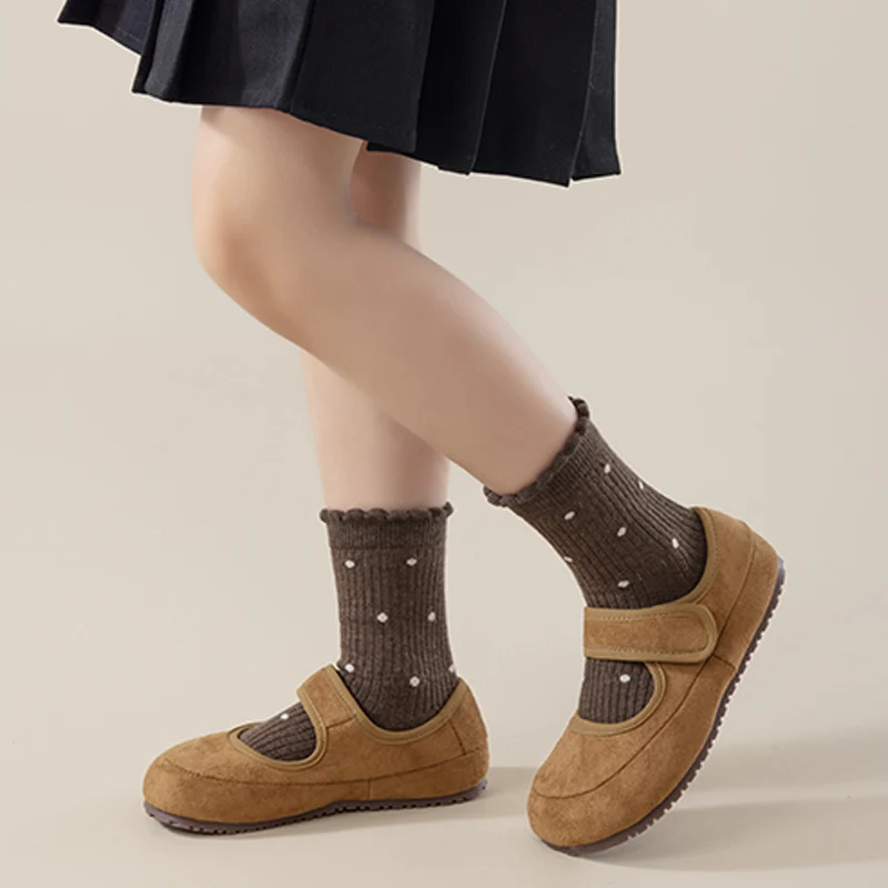 Five pairs of girls' autumn and winter Korean-style versatile polka dot knee-high socks soft and comfortable