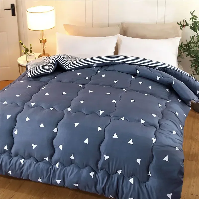 

New Thickened Fall and Winter Heat Preservation Comfortable Feather Silk Quilt Wedding Room Essential Bedding