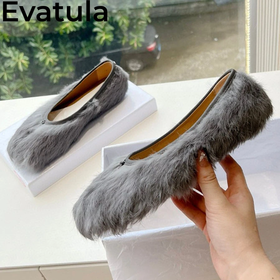 2024 Winter New Arrival Fluffy Fur Flat Shoes Women Split Toe Slip On Lazy Loafers Shoes Ladies Fashion Ballet Flat Shoes Female