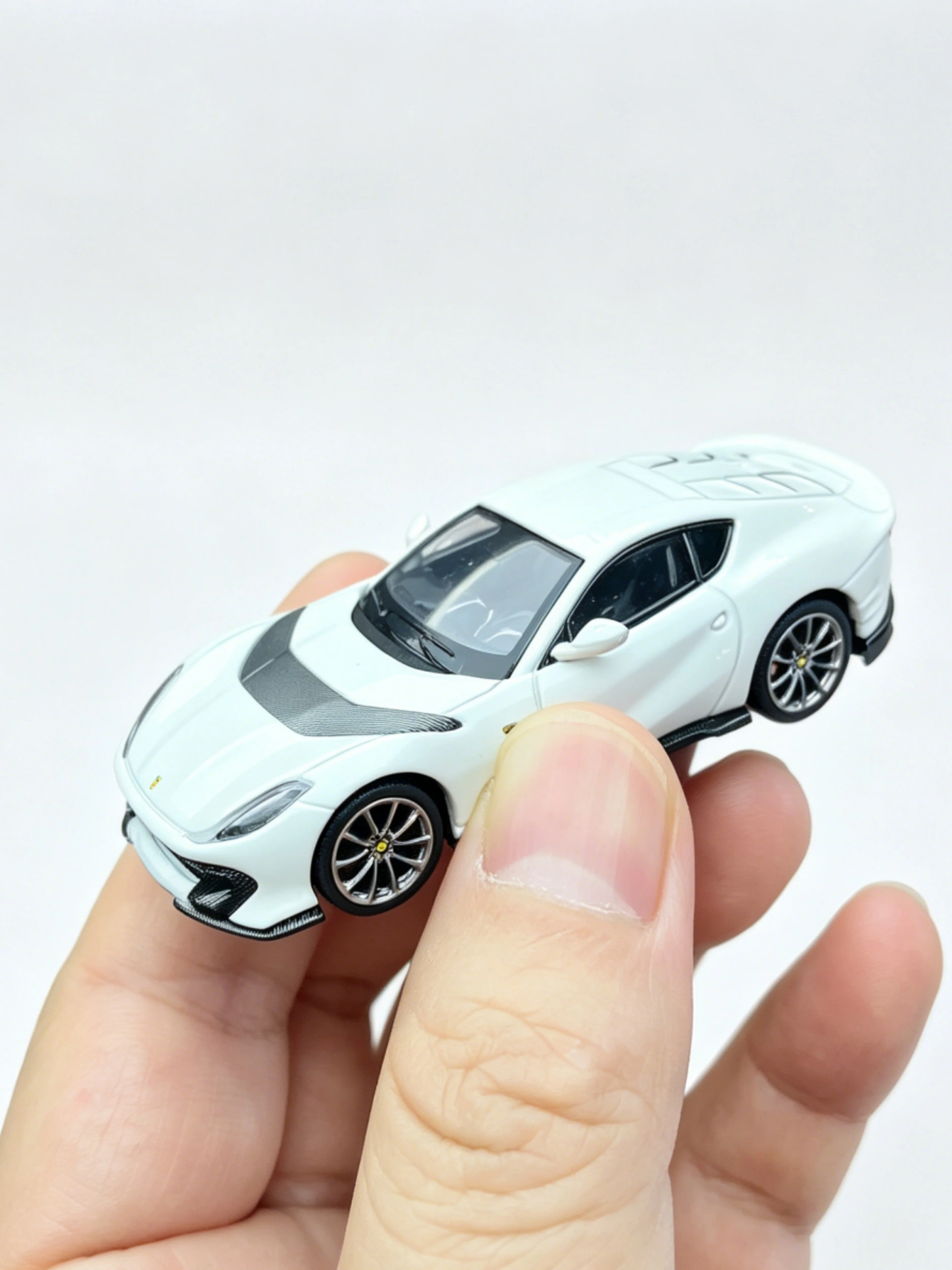 BBR Models 1:64 812 Competizone Bianco Avus – White Model Car Limited Edition Alloy