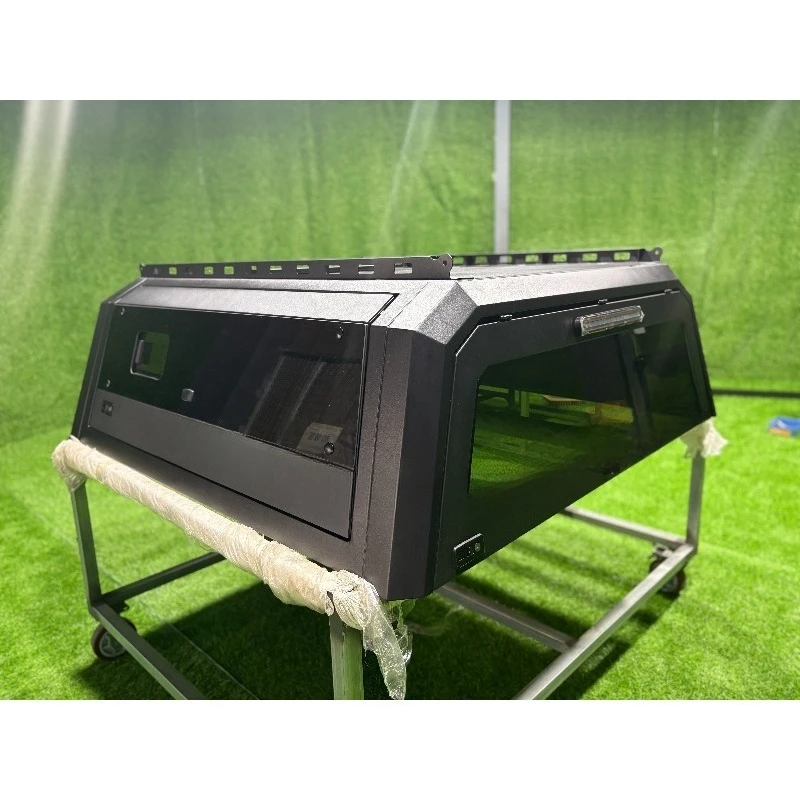 Fast Shipping Aluminum Alloy Folding Roll up Waterproof Truck Bed Cover with Locking for Toyota Navara Dodge Ram 1500 5.5FT