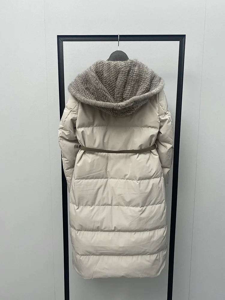 2023 เสื้อผ้าผู้หญิงเสื้อโค้ทมีฮู้ดยาวฤดูหนาวใหม่ 1026 1109