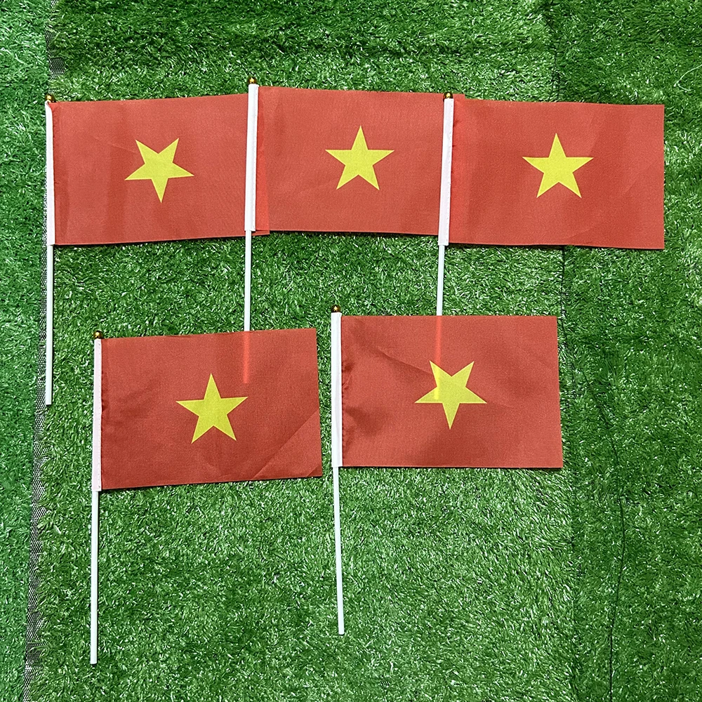 

SKY FLAG Vietnam National Flag 50/100pcs 21*14cm Vietnam Hand Waving Flags With plastic pole For Sports Activity Home Decor