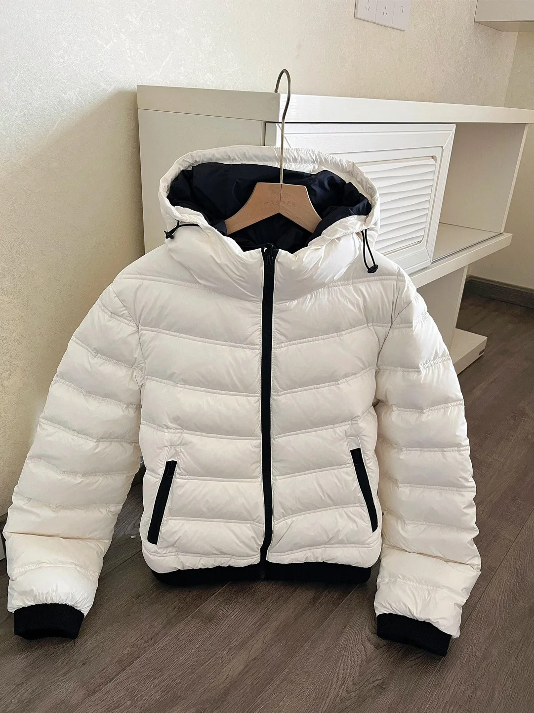 

Высококачественная модная утепленная хлопковая куртка с капюшоном для женщин, новая зимняя модель в корейском стиле, универсальное теплое пальто