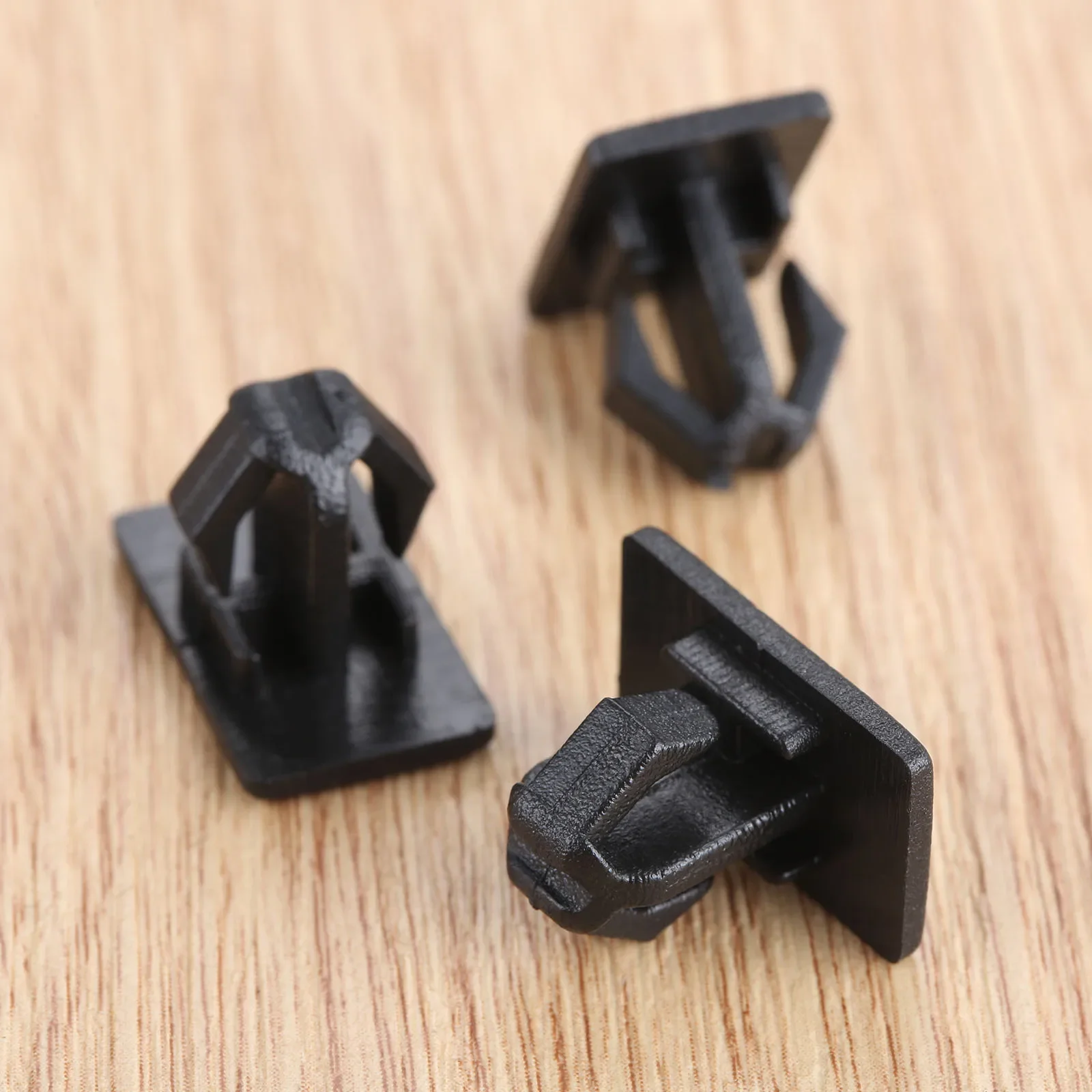 20Pcs/Lot Car Mopar Rocker Molding Clips 1BA41AX1AA For Chrysler 300 Dodge Charger Magnum 2005-2010
